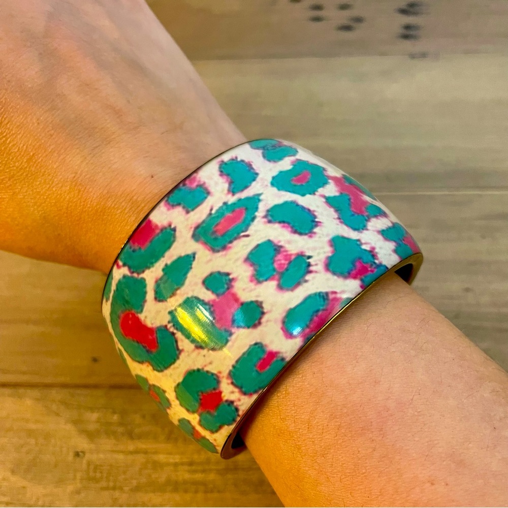 Vintage Brass Bangle with turquoise and pink animal print X Large circa 80s